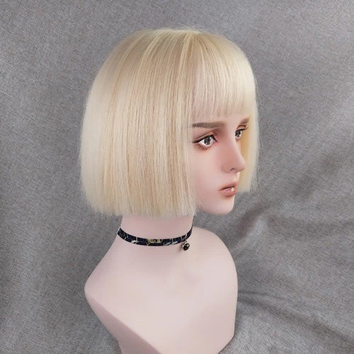 Bob LoLita Wig Beige - Image 2